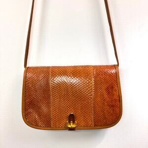 VINTAGE Cuero Vaca Camel Tan Leather Snake Skin Buckle Lock Shoulder HandBag